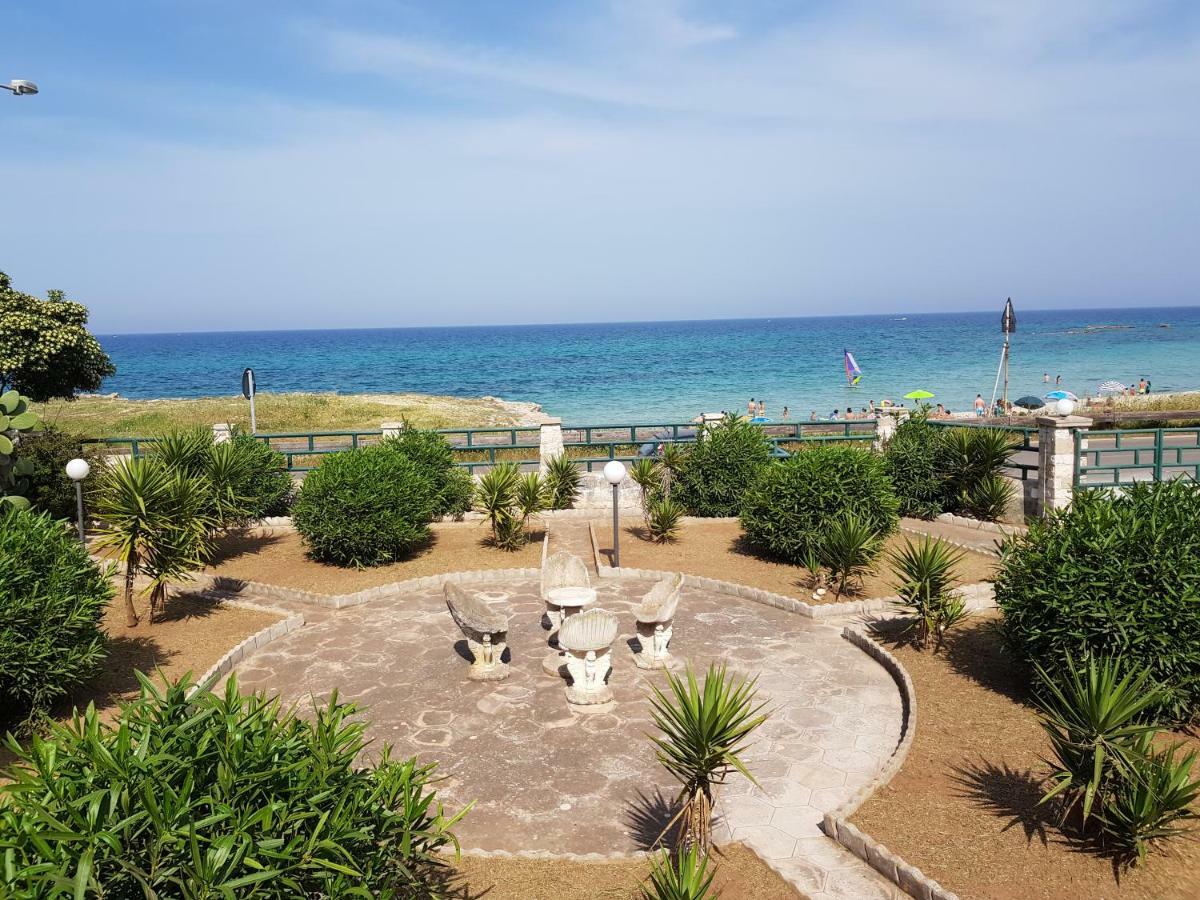 Villa Ada Casa Vacanze Torre Specchia Ruggeri Eksteriør billede
